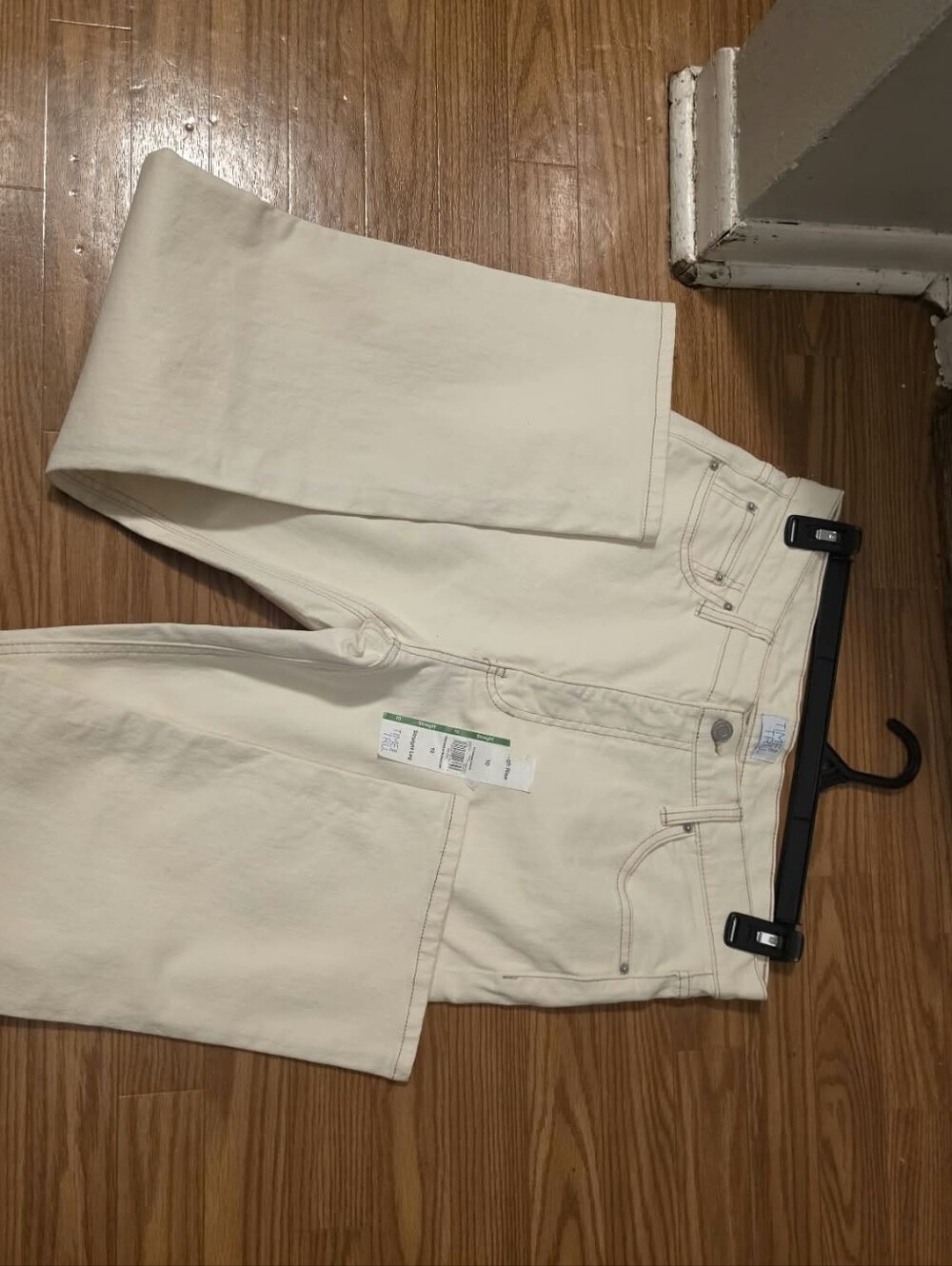 Time and Tru Cream Straight-Leg Jeans - Picture 12 of 16